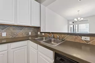 18 W Greenhill Terrace Pl, The Woodlands, TX 77382 - Photo 15