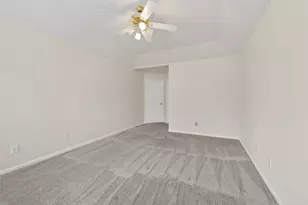 18 W Greenhill Terrace Pl, The Woodlands, TX 77382 - Photo 25