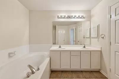 18 W Greenhill Terrace Place, The Woodlands, TX 77382 - Photo 27