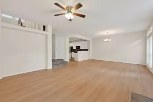 18 W Greenhill Terrace Pl, The Woodlands, TX 77382 - Photo 9