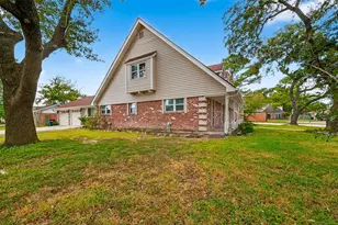 4901 Burning Tree Dr, Baytown, TX 77521 - Photo 47