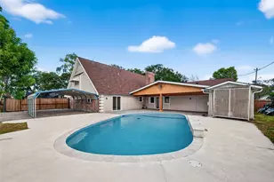 4901 Burning Tree Dr, Baytown, TX 77521 - Photo 39