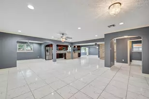 4901 Burning Tree Dr, Baytown, TX 77521 - Photo 3