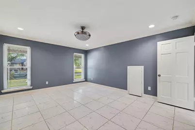 4901 Burning Tree Drive, Baytown, TX 77521 - Photo 25