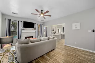 12302 Fisher Dr, Mont Belvieu, TX 77523 - Photo 5