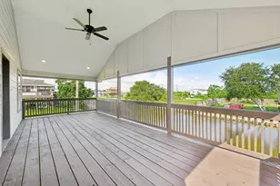 6935 W Holiday St, Hitchcock, TX 77563 - Photo 33