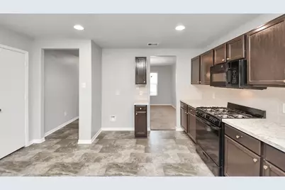 8815 Bison Meadow Trail, Rosharon, TX 77583 - Photo 11
