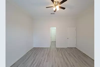 3610 Honey Creek Drive, Sugar Land, TX 77478 - Photo 25