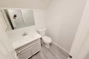 3610 Honey Creek Dr, Sugar Land, TX 77478 - Photo 7