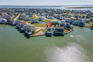 1640 Windsong Way, Tiki Island, TX 77554 - Photo 37