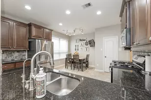 19315 S Cottonwood Green Ln, Cypress, TX 77433 - Photo 9