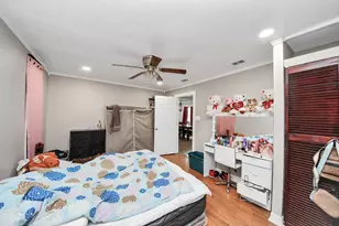 7913 Henson St, Houston, TX 77028 - Photo 27