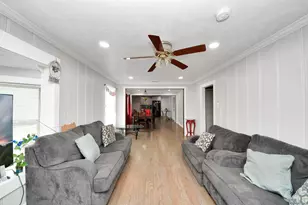 7913 Henson St, Houston, TX 77028 - Photo 33