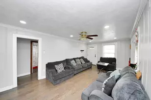 7913 Henson St, Houston, TX 77028 - Photo 15