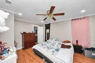 7913 Henson St, Houston, TX 77028 - Photo 25