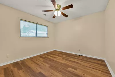 2525 40th Avenue N, Texas City, TX 77590 - Photo 27