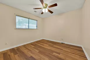 2525 40th Ave N, Texas City, TX 77590 - Photo 27