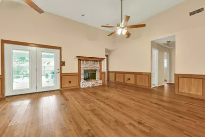 2525 40th Avenue N, Texas City, TX 77590 - Photo 15