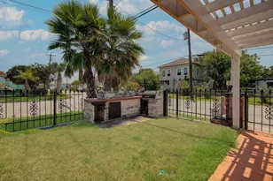 2128 59th St, Galveston, TX 77551 - Photo 47
