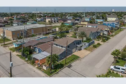2128 59th Street, Galveston, TX 77551 - Photo 3