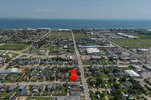 2128 59th St, Galveston, TX 77551 - Photo 5