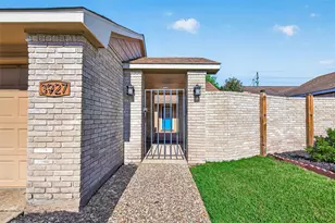3927 Heathersage Dr, Houston, TX 77084 - Photo 3