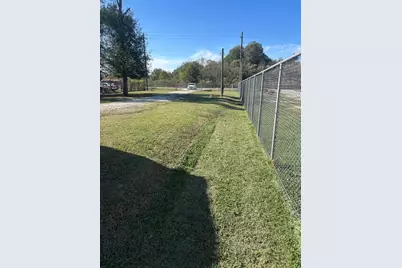 1032 Rd 3570, Cleveland, TX 77327 - Photo 7