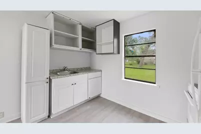 806 East Emily Avenue #3, Wharton, TX 77488 - Photo 3