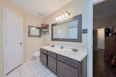 2506 Sherwood Hollow Lane, Houston, TX 77339 - Photo 19