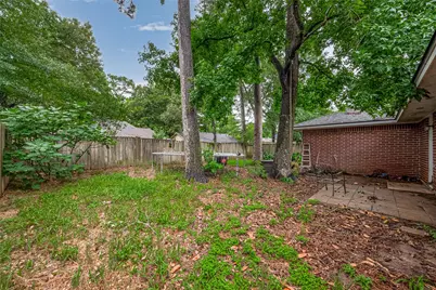 2506 Sherwood Hollow Lane, Houston, TX 77339 - Photo 21
