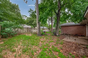 2506 Sherwood Hollow Ln, Houston, TX 77339 - Photo 21