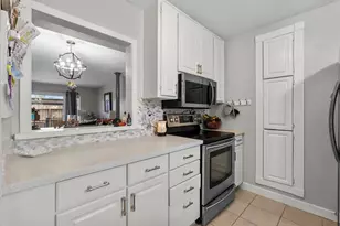 18204 Heritage Ln Ln, League City, TX 77058 - Photo 5