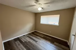 6902 Feather Creek Dr, Houston, TX 77086 - Photo 7