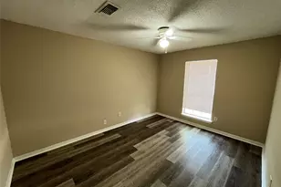 6902 Feather Creek Dr, Houston, TX 77086 - Photo 5