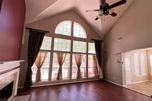 66 Driftoak Cir, The Woodlands, TX 77381 - Photo 9