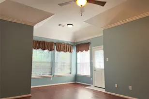 66 Driftoak Cir, The Woodlands, TX 77381 - Photo 15