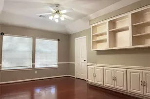 66 Driftoak Cir, The Woodlands, TX 77381 - Photo 23