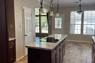 66 Driftoak Cir, The Woodlands, TX 77381 - Photo 11