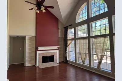 66 Driftoak Circle, The Woodlands, TX 77381 - Photo 9