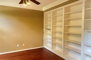 66 Driftoak Cir, The Woodlands, TX 77381 - Photo 5