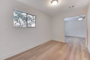 4735 Marietta Ln, Houston, TX 77021 - Photo 19