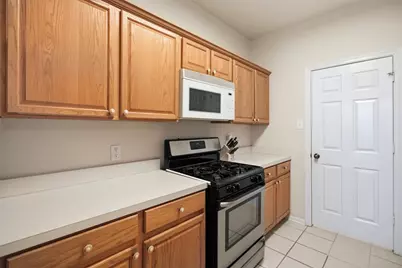 32019 Sue Lane, Pinehurst, TX 77362 - Photo 9