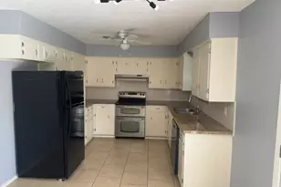 4210 Cork Ln, Deer Park, TX 77536 - Photo 3