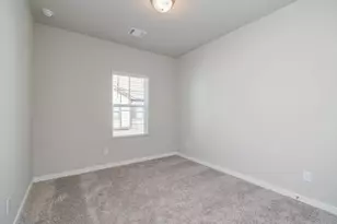 3112 Valley Peak Dr, Houston, TX 77063 - Photo 13