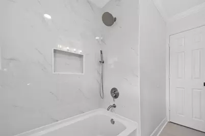 10966 Shadow Wood Dr, Houston, TX 77043 - Photo 19