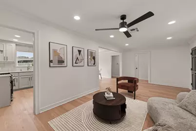 10966 Shadow Wood Dr, Houston, TX 77043 - Photo 7
