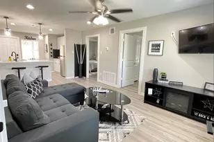 4326 Alconbury Street Ln, Houston, TX 77021 - Photo 9