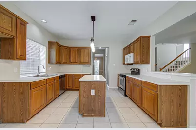 10003 Briarpark Trail Lane, Houston, TX 77064 - Photo 15