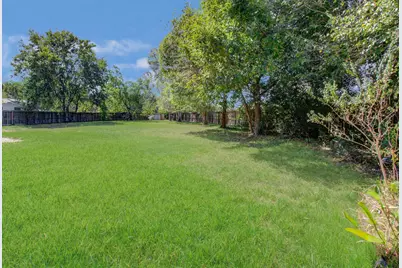 10003 Briarpark Trail Lane, Houston, TX 77064 - Photo 31