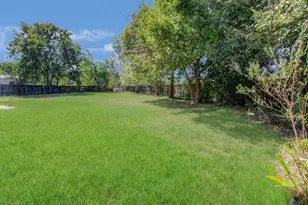 10003 Briarpark Trail Ln, Houston, TX 77064 - Photo 31